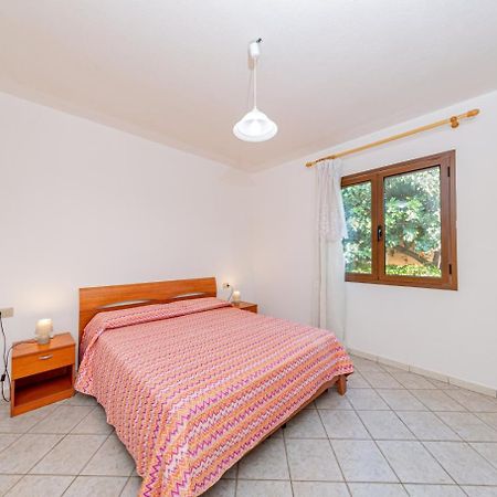 Appartamento Residenziale Trilocale 6 Posti Letto Via Sardegna San Teodoro San Teodoro  Exterior foto