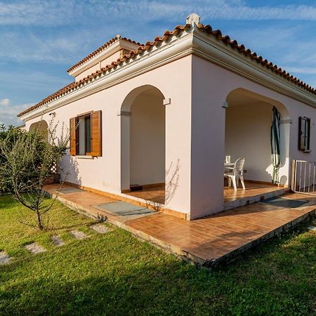 Appartamento Residenziale Trilocale 6 Posti Letto Via Sardegna San Teodoro San Teodoro  Exterior foto